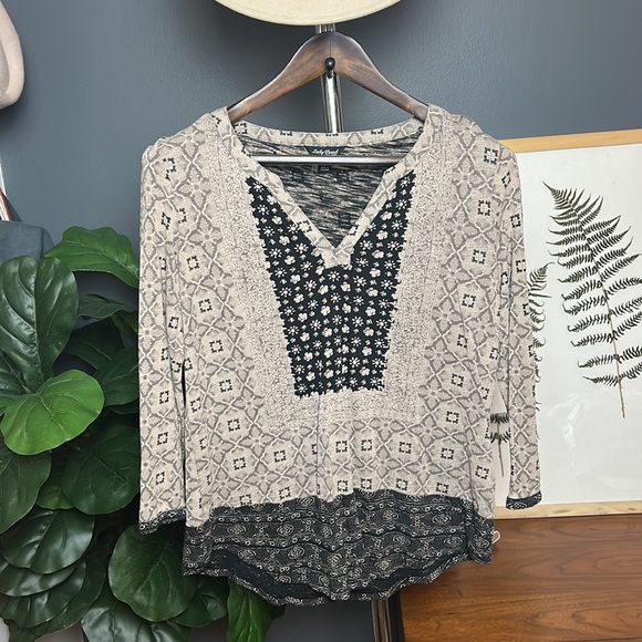 LUCKY BRAND Placed Scarf Top medium - Picture 4 of 7